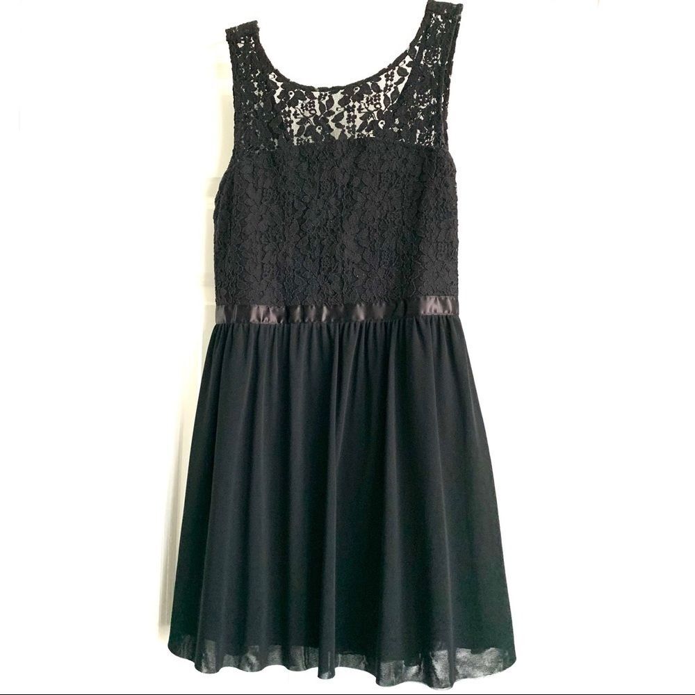 Frenchi Short Cocktail Black Lace Dress High Neck Y2K School Dance size Large